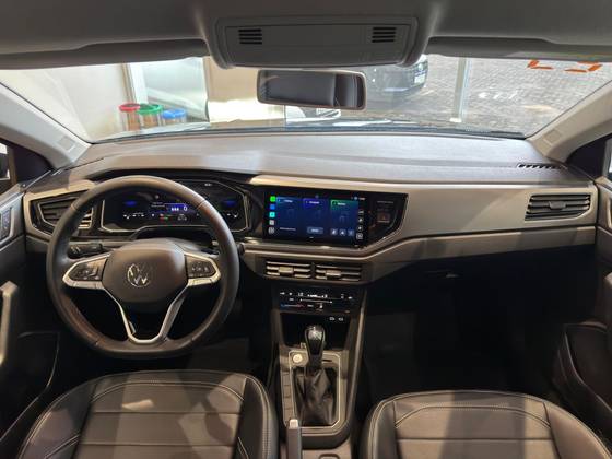 VOLKSWAGEN NIVUS 1.0 200 TSI TOTAL FLEX COMFORTLINE AUTOMÁTICO